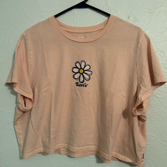Levi’s Flower Cropped Short Sleeve Tee - Picture 1 of 4